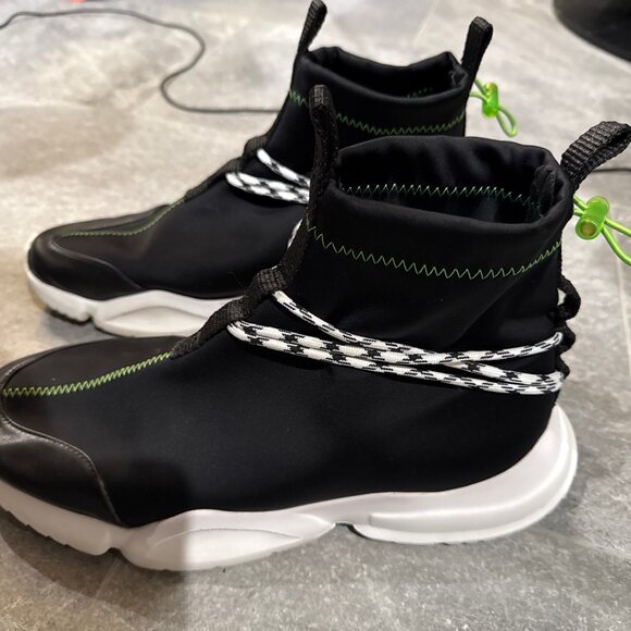 John Geiger 002 Black White Sz. 11 - Picture 2 of 5